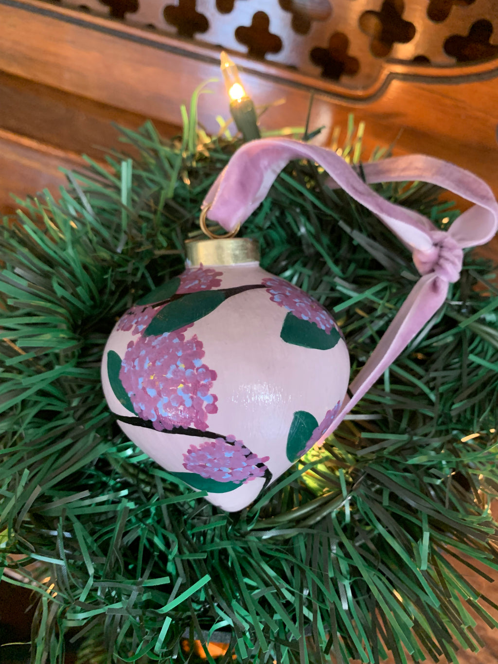 Hand-painted Light Purple/Blue Hydrangea Ceramic Drop Bauble