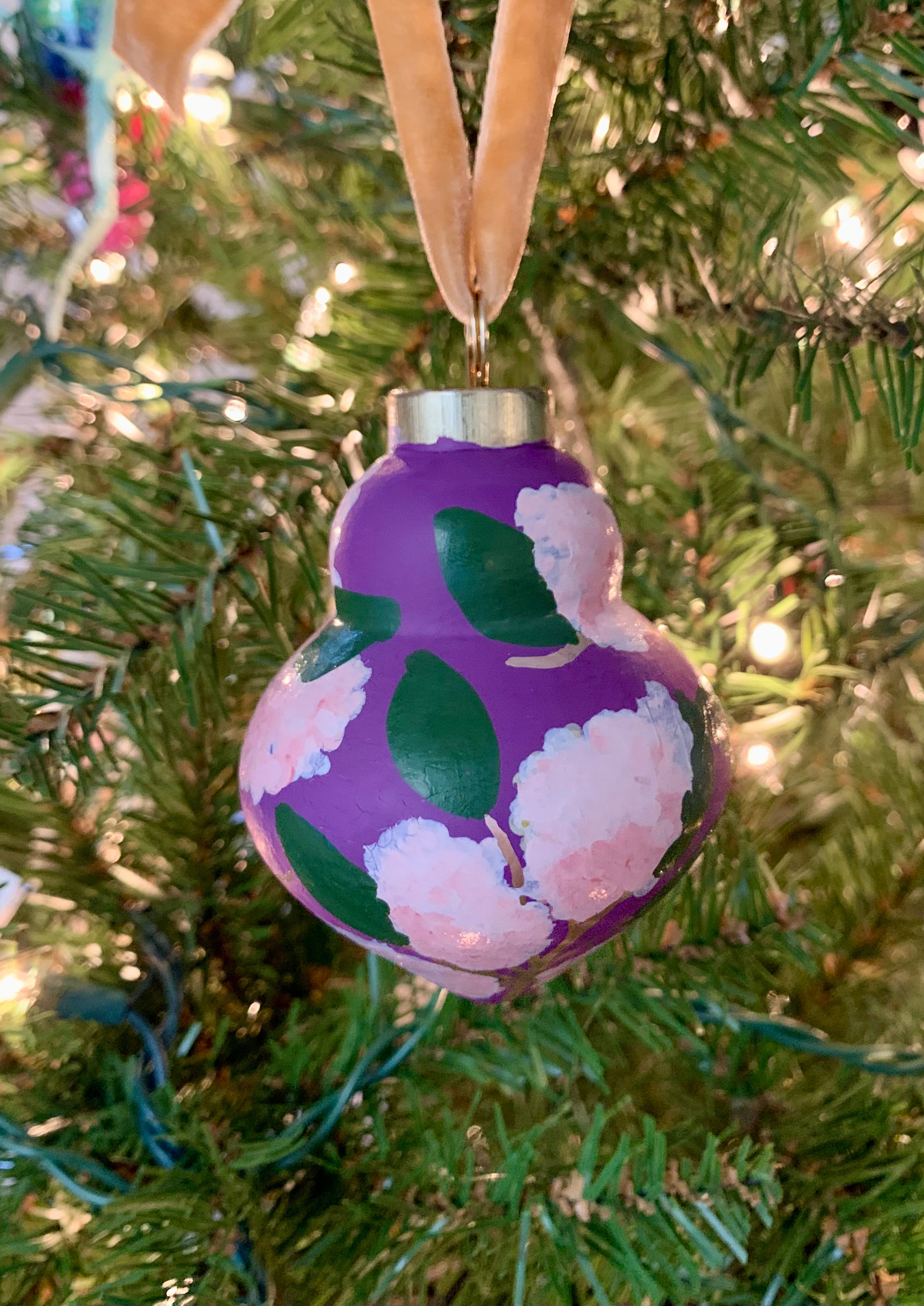 Hand-painted Dusty Rose and Cream Hydrangea Ceramic Ornament