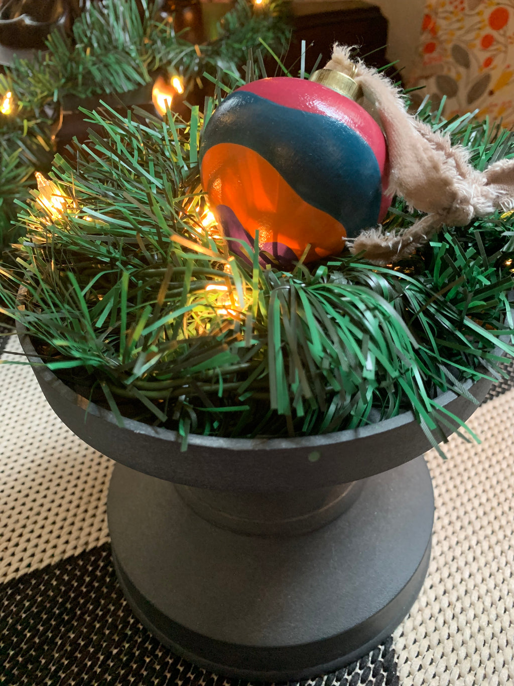 Hand-painted Wavy Ceramic Ornament
